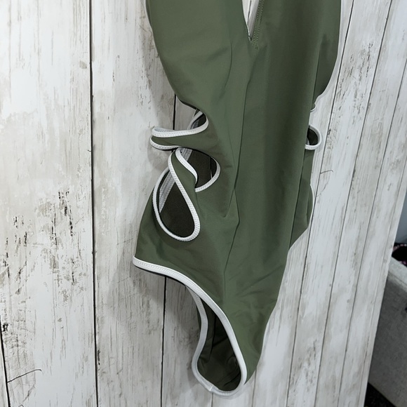 Aerie Cutout One Piece Swimsuit Olive Green Size Medium - Picture 4 of 9
